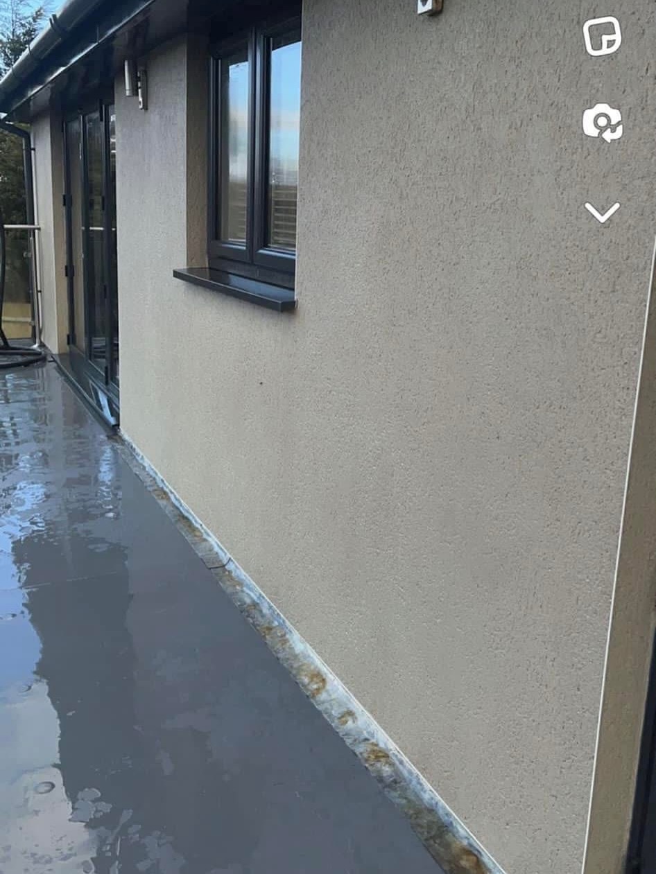 Cleaned exterior after gutter clear