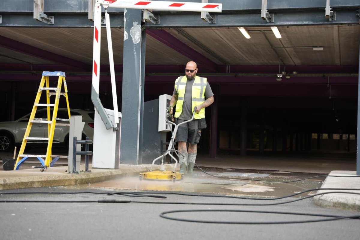 “Professional window cleaning service in Newport South Wales | {{product_title}} | {{store_name}}”