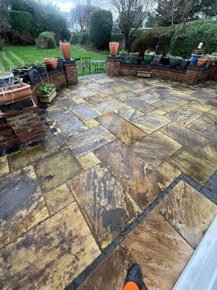 “Professional window cleaning service in Newport South Wales | {{product_title}} | {{store_name}}”